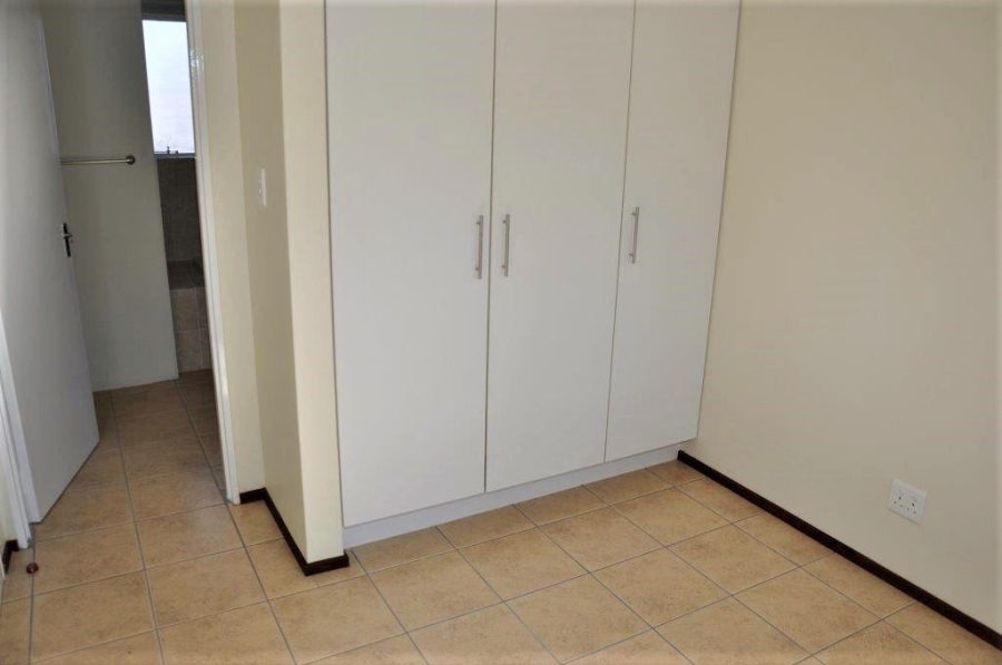 1 Bedroom Property for Sale in Rietfontein SH Gauteng
