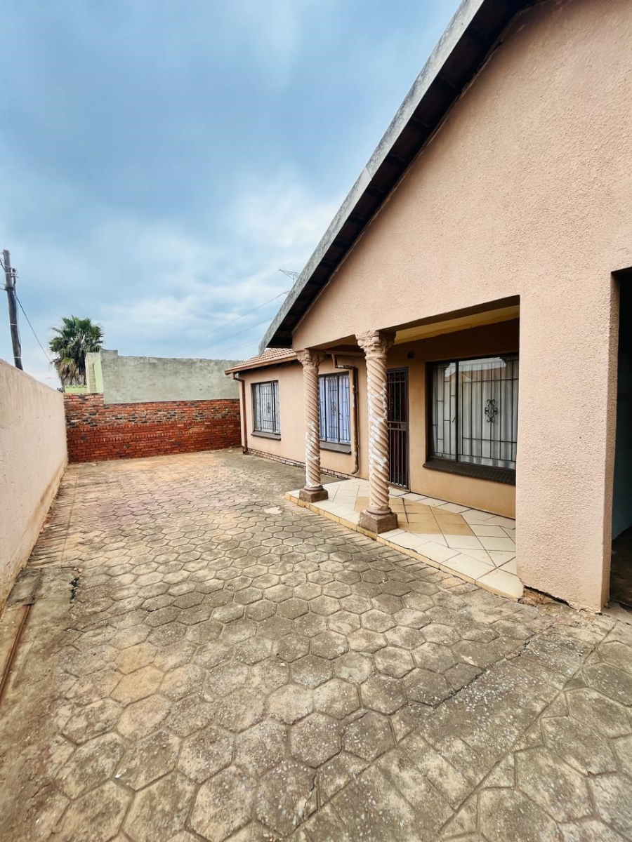 3 Bedroom Property for Sale in Atteridgeville Gauteng