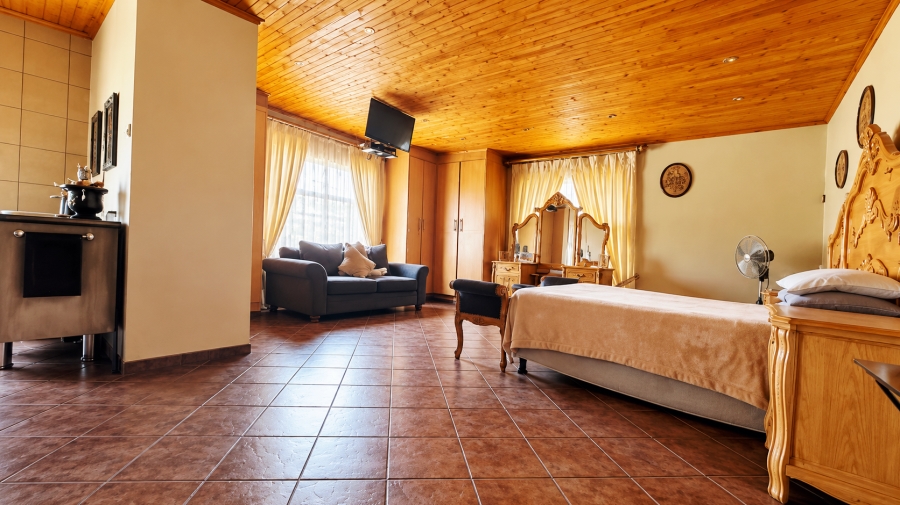 9 Bedroom Property for Sale in Helenarus Gauteng