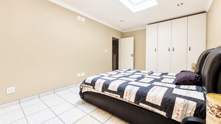 9 Bedroom Property for Sale in Helenarus Gauteng