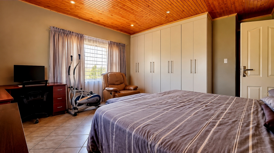 9 Bedroom Property for Sale in Helenarus Gauteng