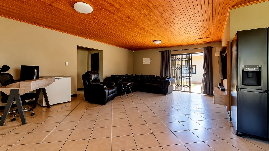 9 Bedroom Property for Sale in Helenarus Gauteng