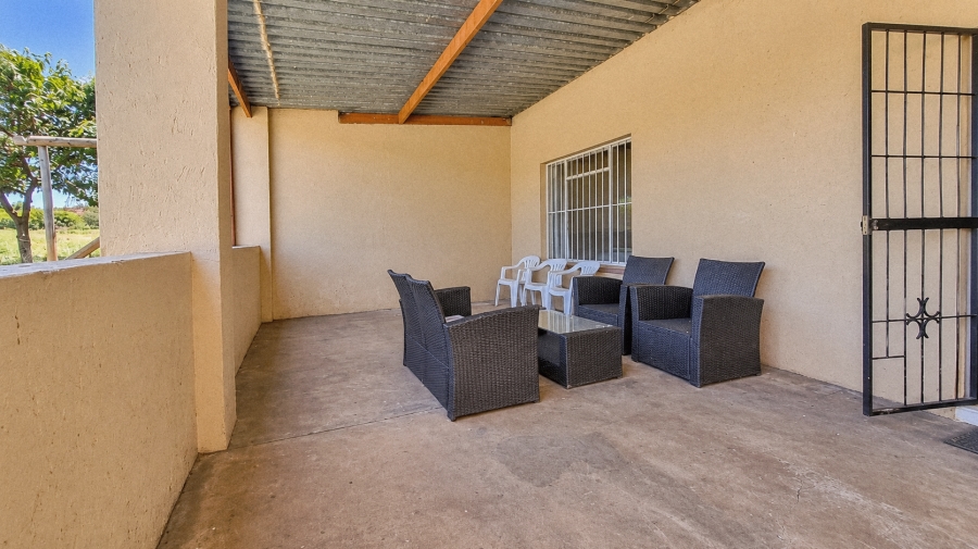 9 Bedroom Property for Sale in Helenarus Gauteng