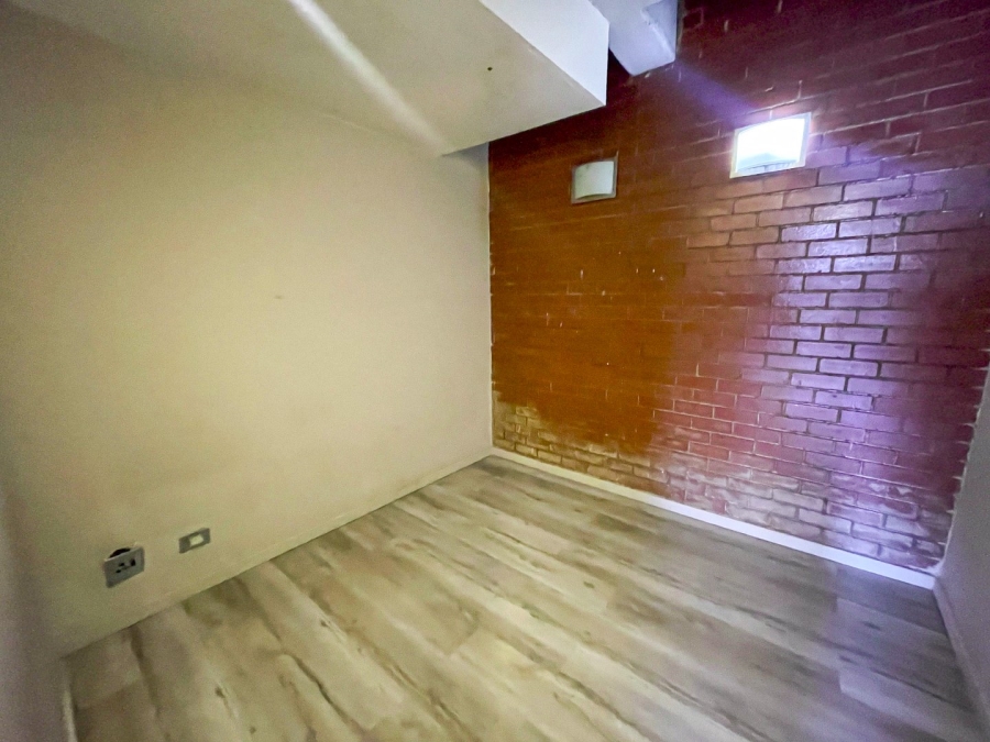 4 Bedroom Property for Sale in Braamfontein Gauteng