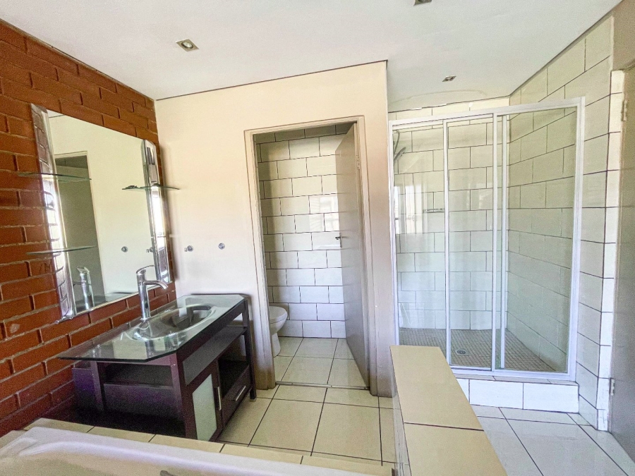 4 Bedroom Property for Sale in Braamfontein Gauteng