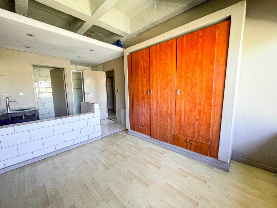 4 Bedroom Property for Sale in Braamfontein Gauteng