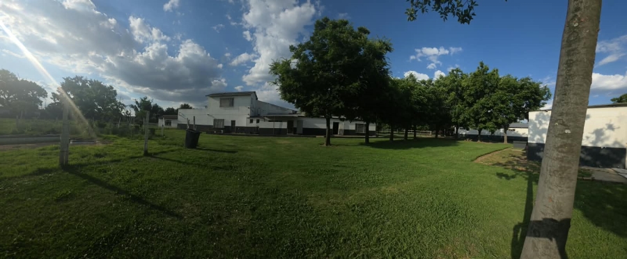 Commercial Property for Sale in Eikenhof Gauteng