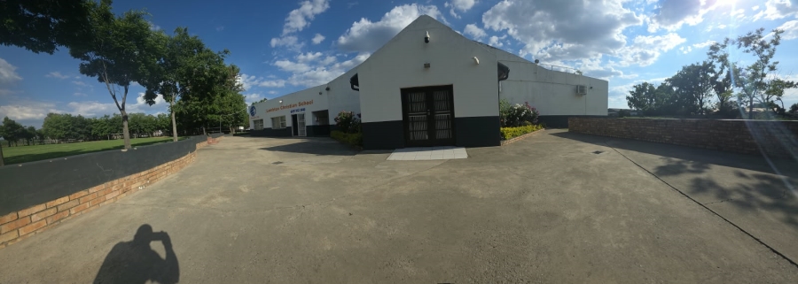 Commercial Property for Sale in Eikenhof Gauteng