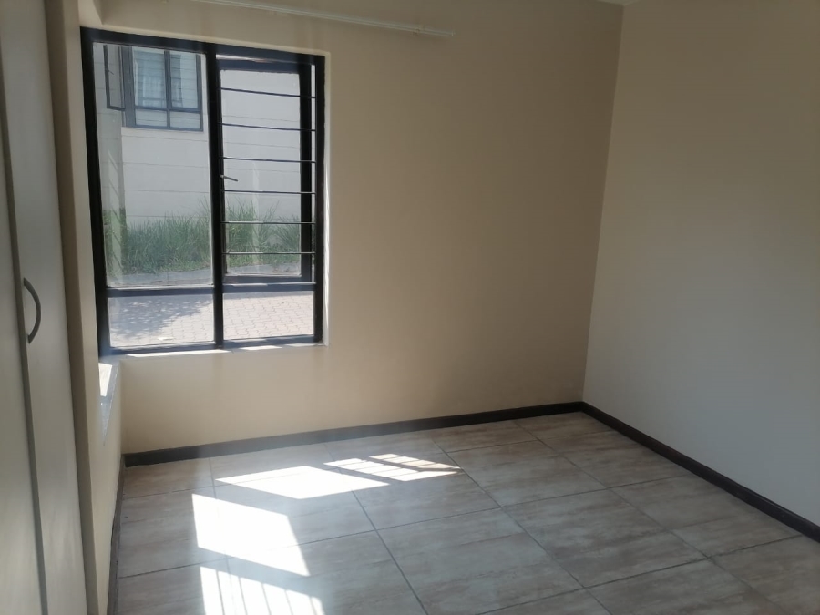 To Let 2 Bedroom Property for Rent in Noordwyk Gauteng
