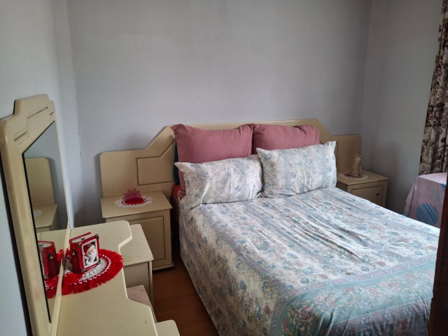 2 Bedroom Property for Sale in Daveyton Gauteng