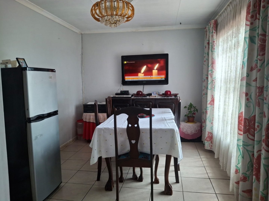 2 Bedroom Property for Sale in Daveyton Gauteng