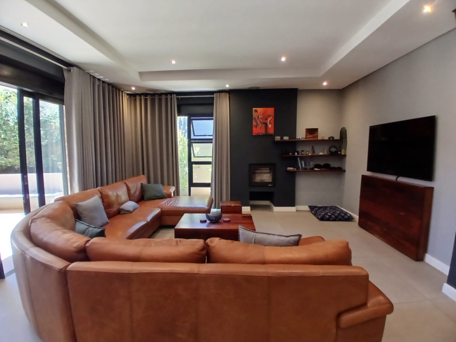 To Let 3 Bedroom Property for Rent in Olympus AH Gauteng