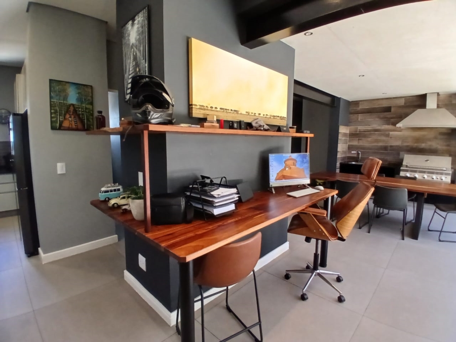 To Let 3 Bedroom Property for Rent in Olympus AH Gauteng