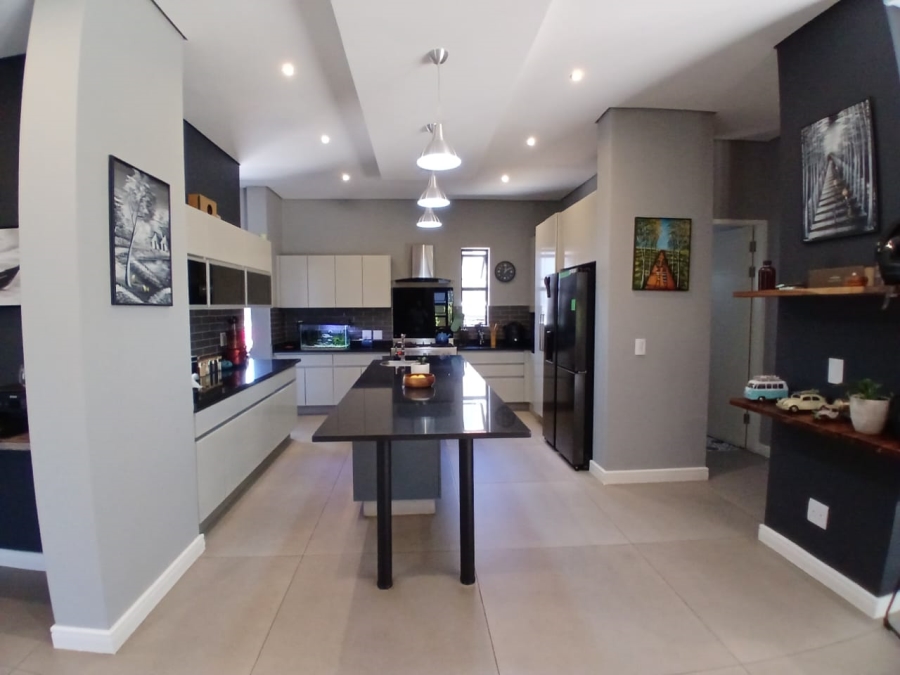 To Let 3 Bedroom Property for Rent in Olympus AH Gauteng