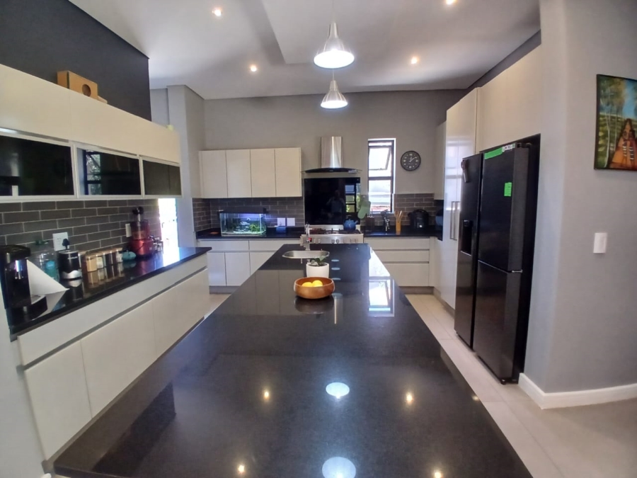 To Let 3 Bedroom Property for Rent in Olympus AH Gauteng