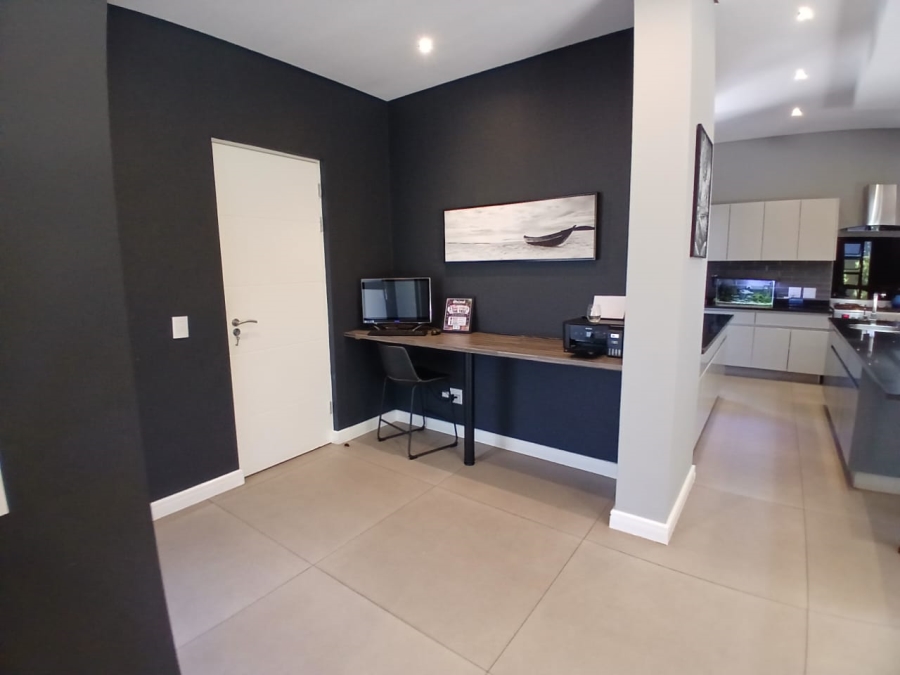 To Let 3 Bedroom Property for Rent in Olympus AH Gauteng