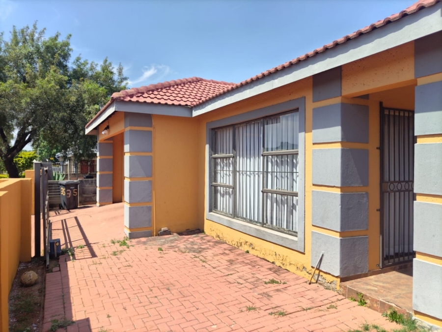 3 Bedroom Property for Sale in The Orchards Gauteng
