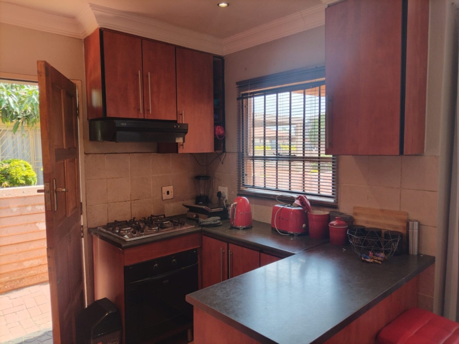 3 Bedroom Property for Sale in The Orchards Gauteng