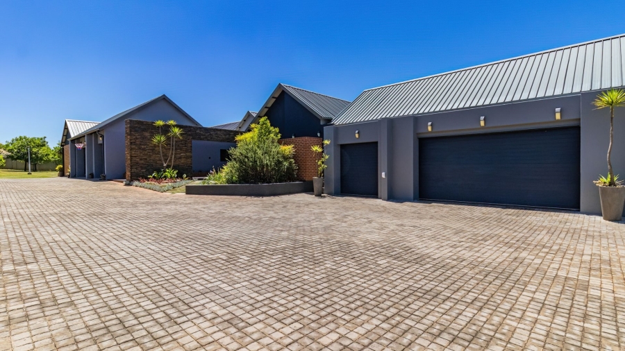 11 Bedroom Property for Sale in Dunblane Lifestyle and Equestrian Estate Gauteng