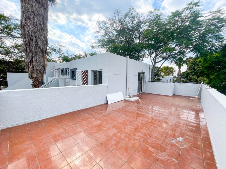 1 Bedroom Property for Sale in Sandown Gauteng
