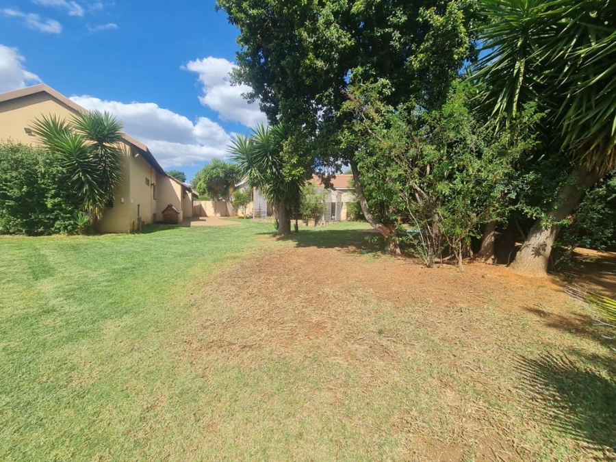 3 Bedroom Property for Sale in Allens Nek Gauteng