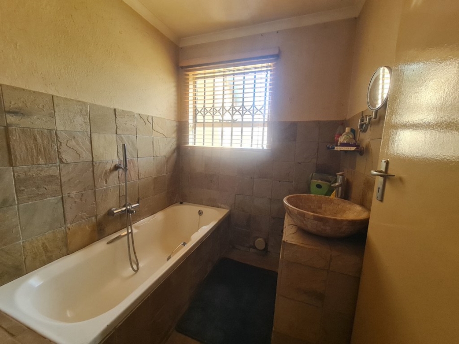 3 Bedroom Property for Sale in Allens Nek Gauteng