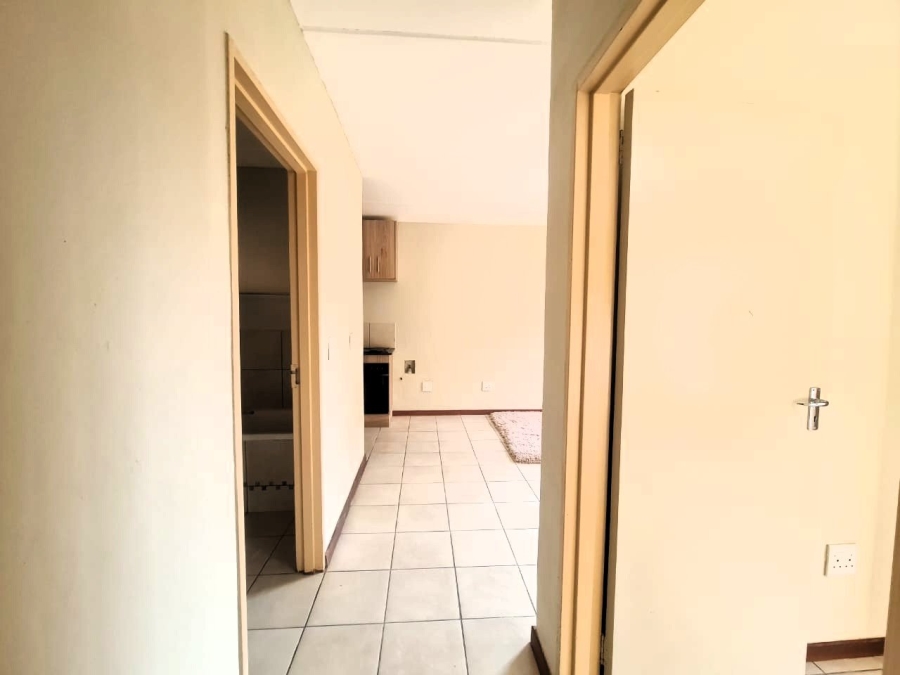 2 Bedroom Property for Sale in Lotus Gardens Gauteng