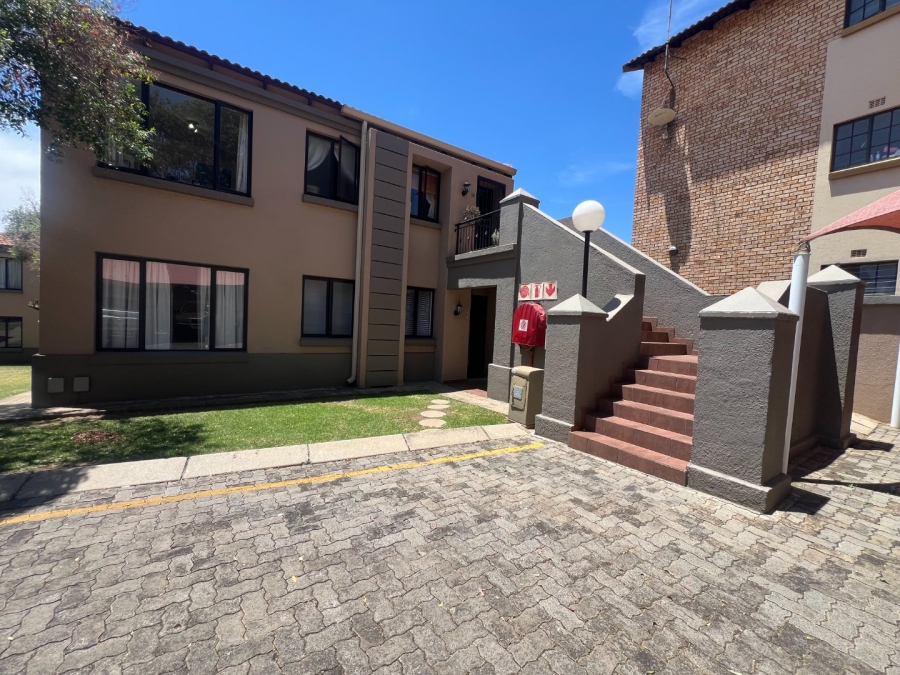 2 Bedroom Property for Sale in Meyersdal Gauteng