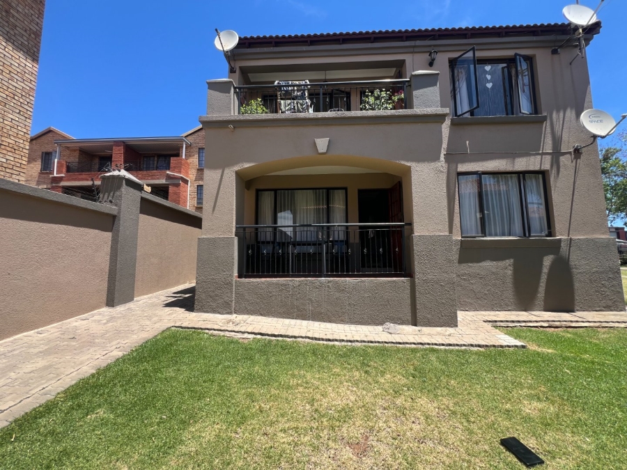 2 Bedroom Property for Sale in Meyersdal Gauteng