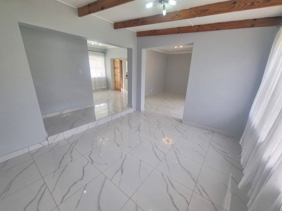 To Let 3 Bedroom Property for Rent in Kibler Park Gauteng