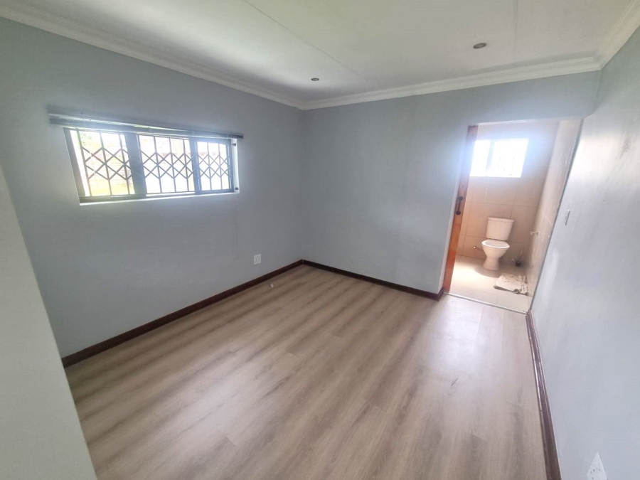 To Let 3 Bedroom Property for Rent in Kibler Park Gauteng