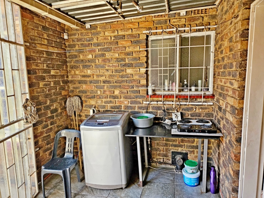 4 Bedroom Property for Sale in Birchleigh North Gauteng