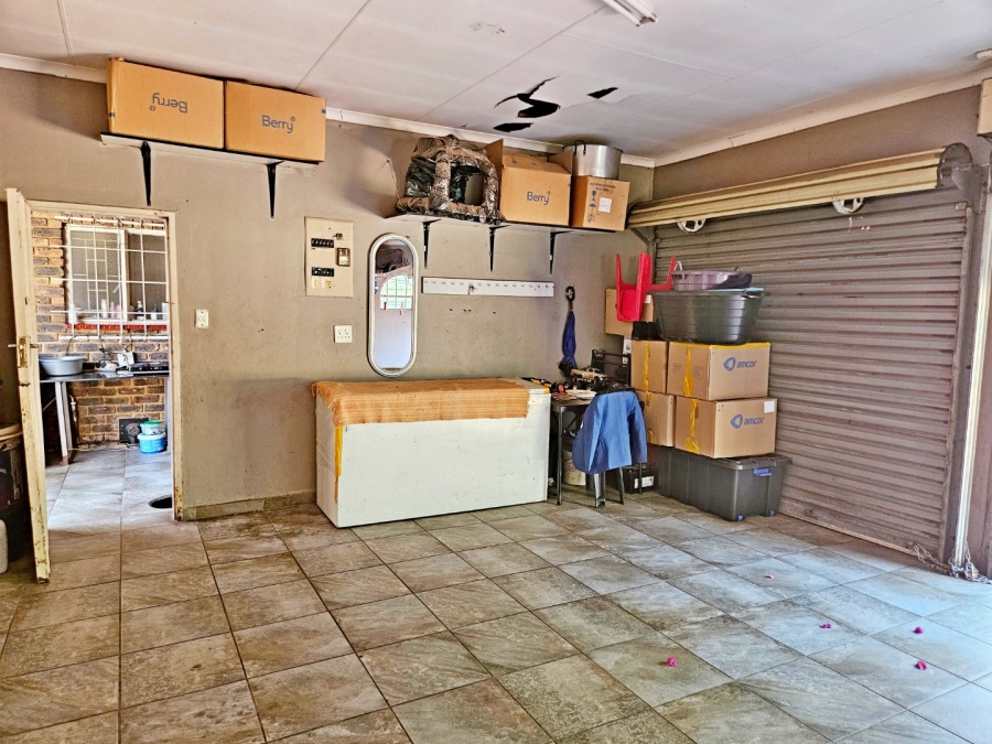 4 Bedroom Property for Sale in Birchleigh North Gauteng