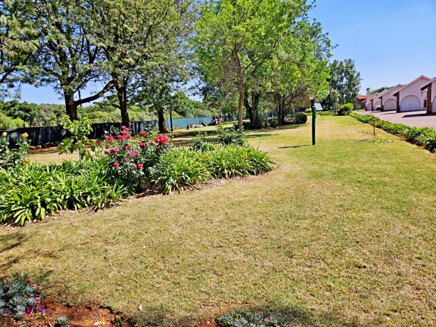 4 Bedroom Property for Sale in Birchleigh North Gauteng