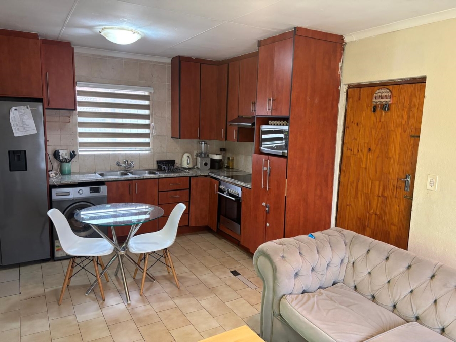 2 Bedroom Property for Sale in Birchleigh Gauteng