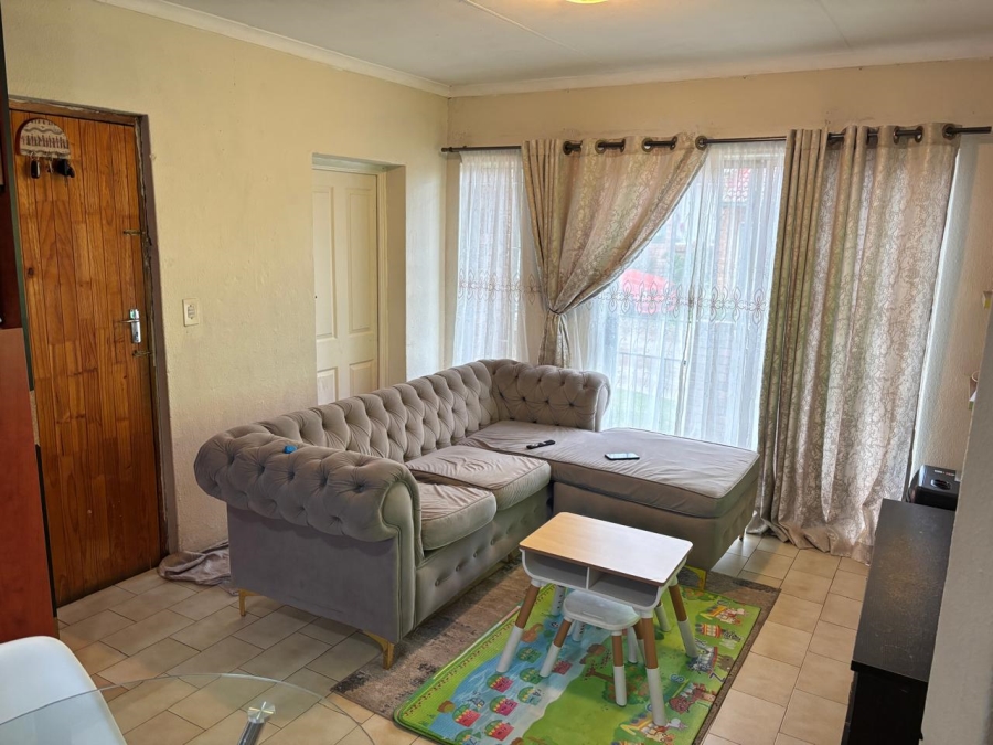 2 Bedroom Property for Sale in Birchleigh Gauteng