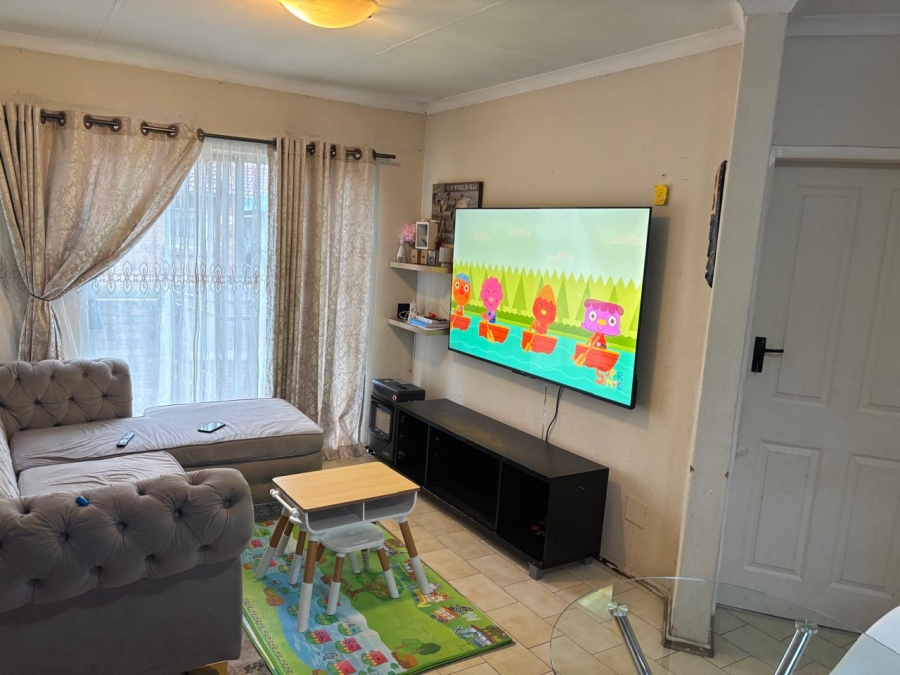 2 Bedroom Property for Sale in Birchleigh Gauteng
