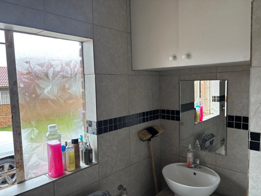 2 Bedroom Property for Sale in Birchleigh Gauteng