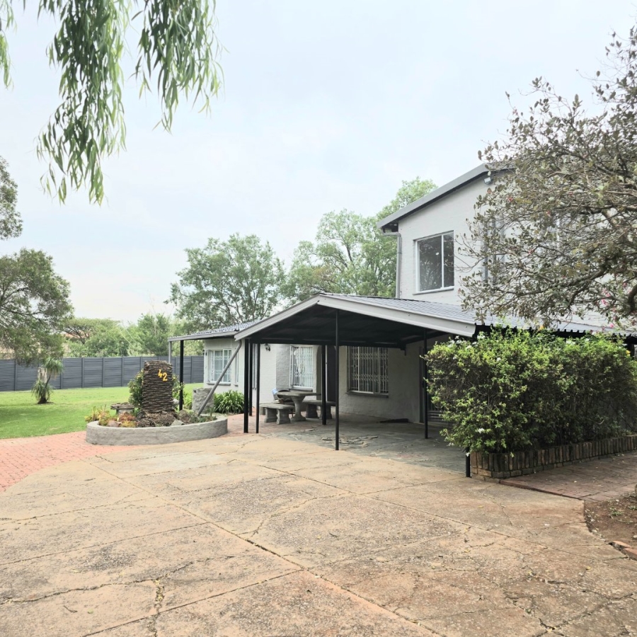 3 Bedroom Property for Sale in Willow Park Manor Gauteng