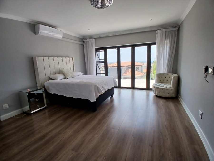 5 Bedroom Property for Sale in Crescent Wood Country Estate Gauteng