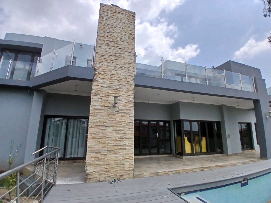 5 Bedroom Property for Sale in Crescent Wood Country Estate Gauteng