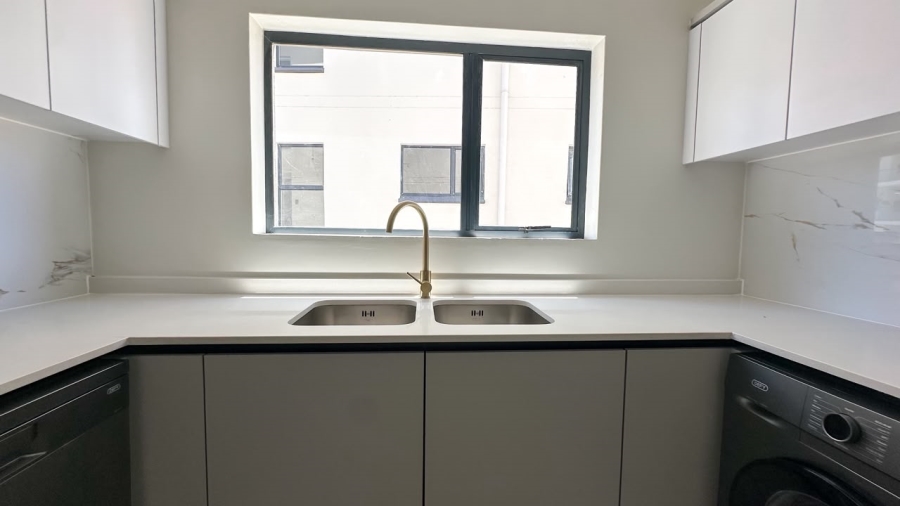 To Let 3 Bedroom Property for Rent in Waterfall Gauteng