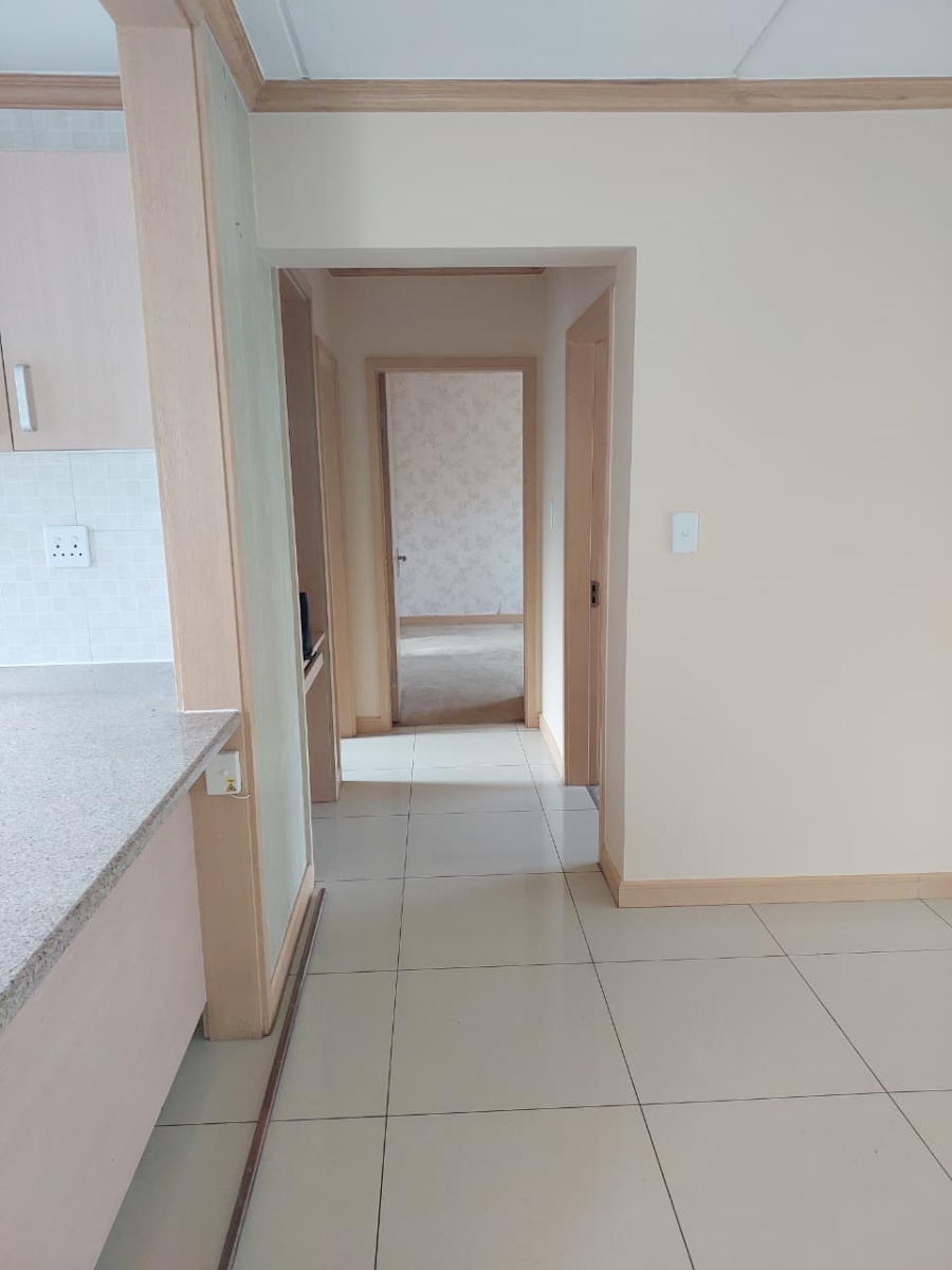 To Let 2 Bedroom Property for Rent in Noordwyk Gauteng