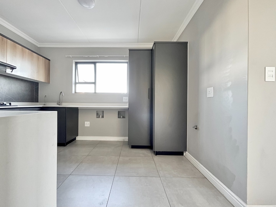 3 Bedroom Property for Sale in Glen Austin Gauteng