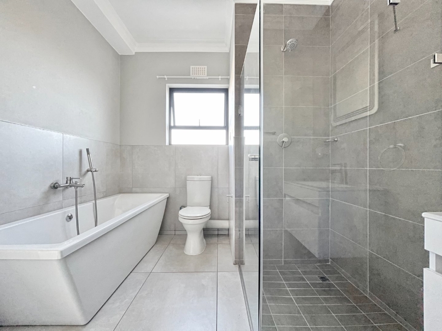 3 Bedroom Property for Sale in Glen Austin Gauteng