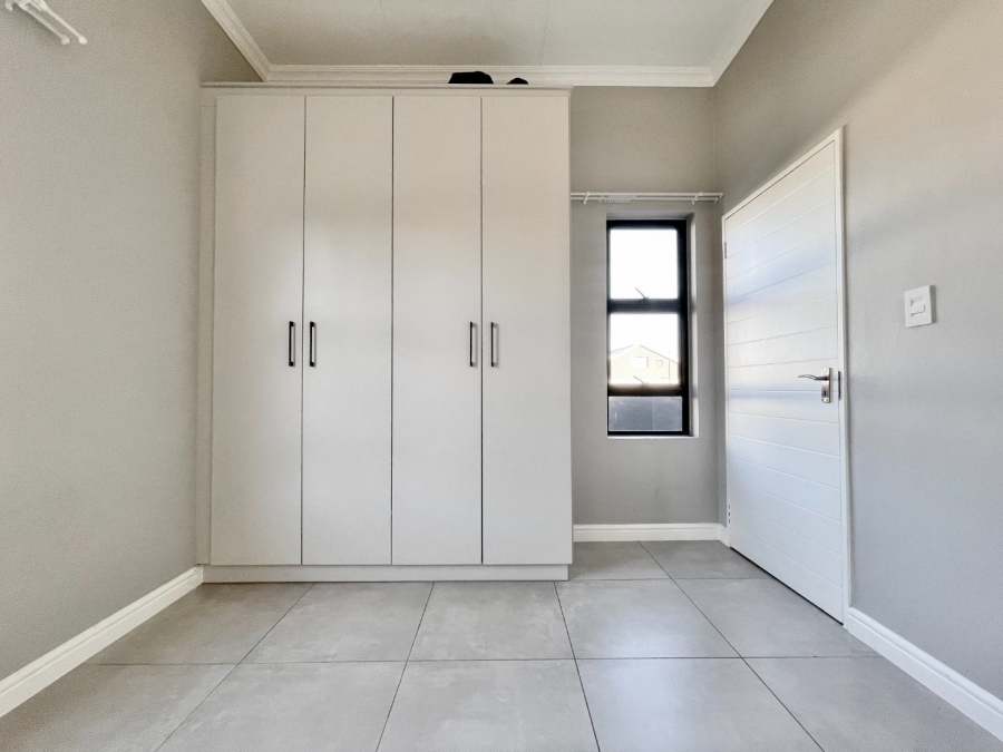 3 Bedroom Property for Sale in Glen Austin Gauteng