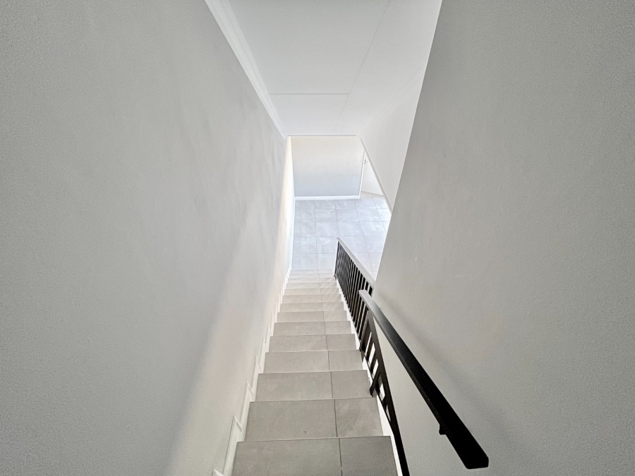 3 Bedroom Property for Sale in Glen Austin Gauteng