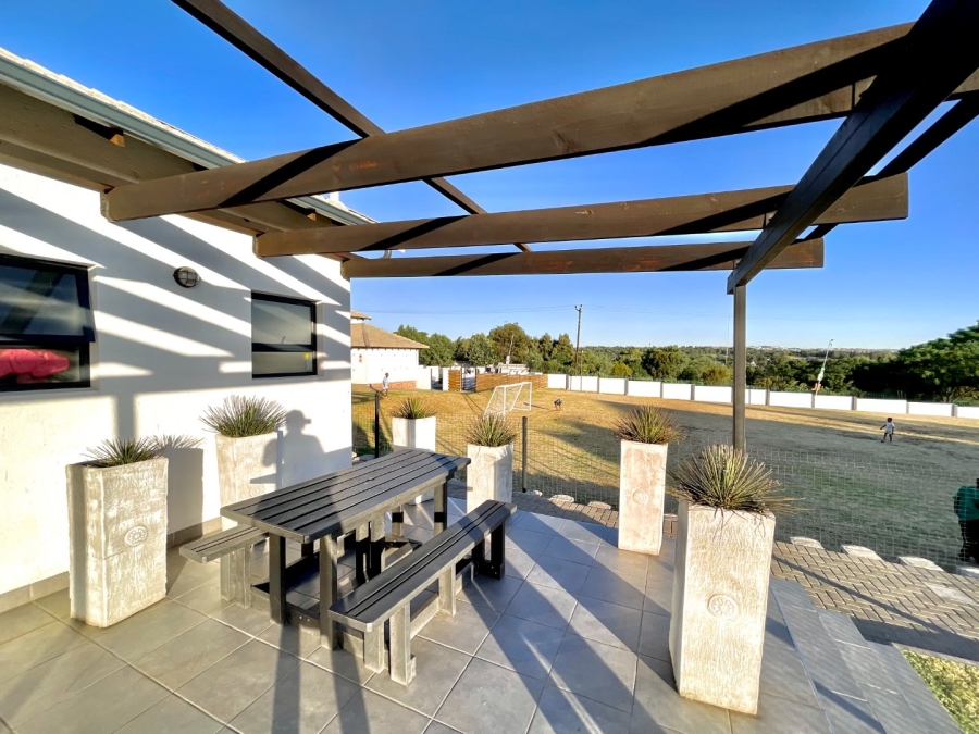 3 Bedroom Property for Sale in Glen Austin Gauteng