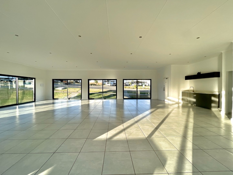 3 Bedroom Property for Sale in Glen Austin Gauteng