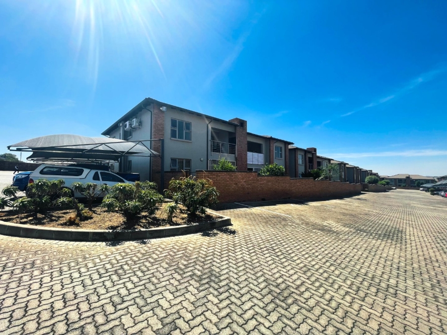 To Let 3 Bedroom Property for Rent in Noordwyk Gauteng